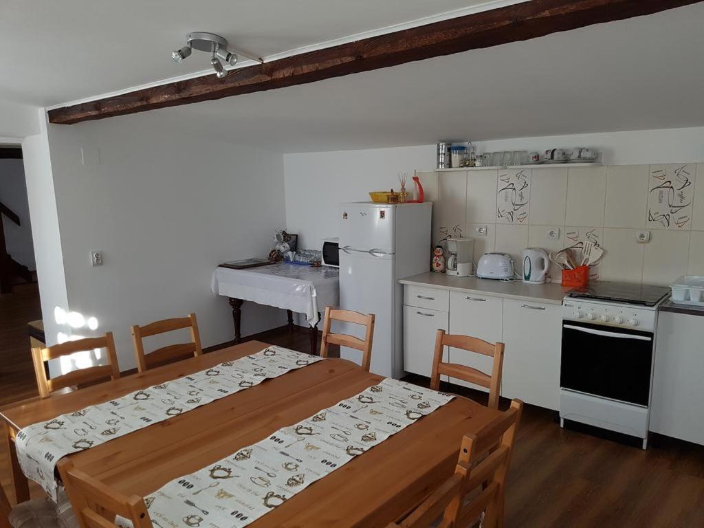Casa De Oaspeti Laura Rîşnov 외부 사진