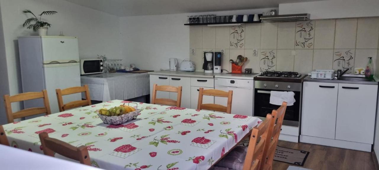 Casa De Oaspeti Laura Rîşnov 외부 사진